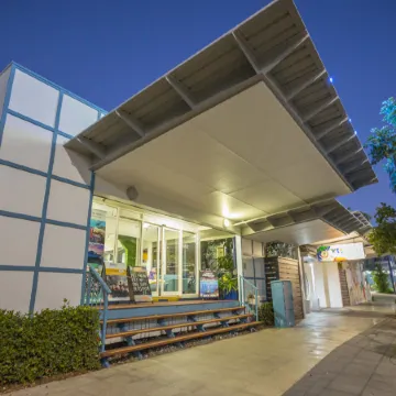 YHA Cairns Central Отели в г. Кэрнс