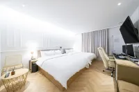 hotel yaja