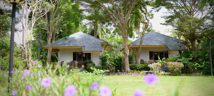 Saphlivilla Beach Resort Hotels in Pathio