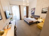 Zimmer Boutique Hotel Hotels near Fountain Square