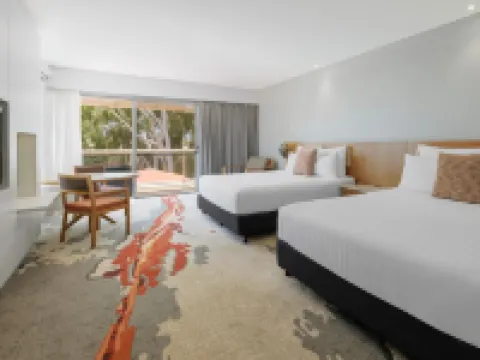 Sails in the Desert ピーターマンのホテル