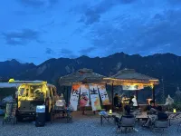 Linqi Yujian Homestay (Jiaju Tibetan Village) - 뷰