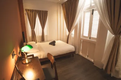 Carnarvon 73  호텔