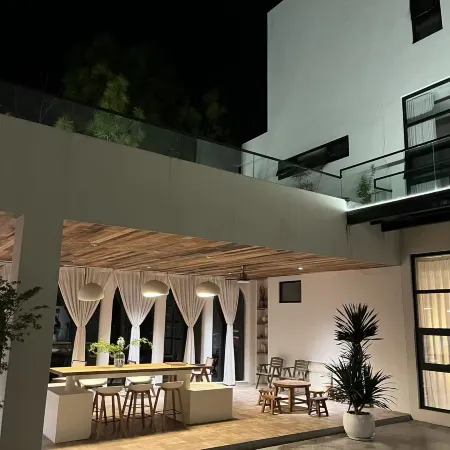 Limu Elegant House · Life Light Luxury Design Resort Guesthouse (Gejiu Shadian Grand Mosque Branch)
