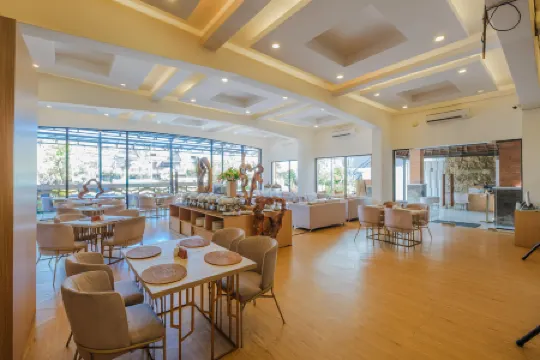 ABISHA Hotel Sanur Отели рядом с достопримечательностью «Санур»