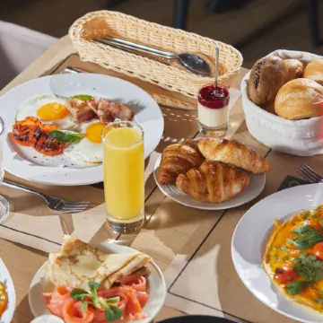 Миррос Москва Кремль Отели рядом с достопримечательностью «Красная Площадь»