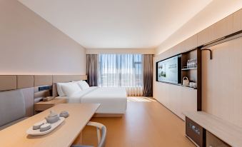 Seasons Hotel (Baotou Hude Mulin Avenue North Weapon City Branch)