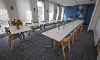 Holiday Inn Express Geneva Airport