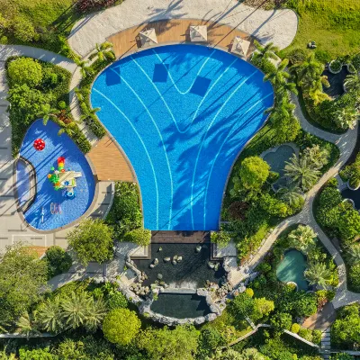 御泉湖居温泉ホテル 江門(新会銀湖湾湿地公園) 古兜温泉財神ロープウェイ周辺のホテル