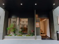 MJ AMAZING HOTEL Hotels near صالة مطار ويفانغ