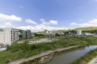 Mingyue Songjian Homestay (Heyuan Zijin Jiuhe Hot Spring) Hotels near Hot Spring