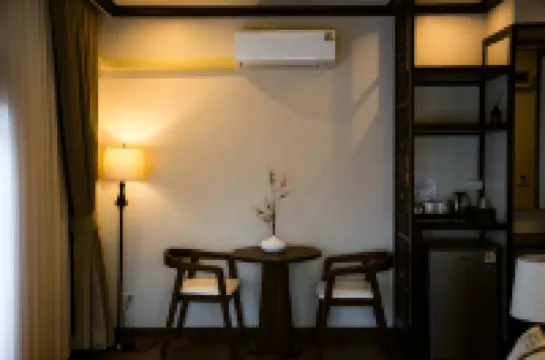 Longlai Kezhan Hotels in Mae Hong Son