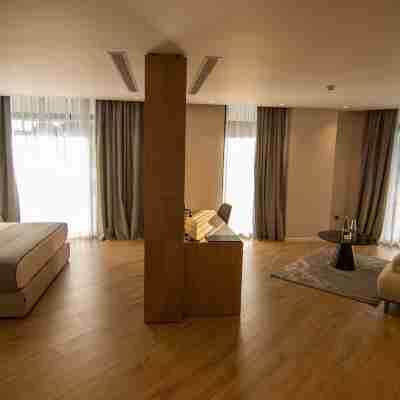 White Hill Hotel Rooms