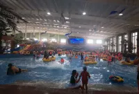 Jilin Hongyang Water Dream Hotel (Northeast Electric Power University Branch) - Pools