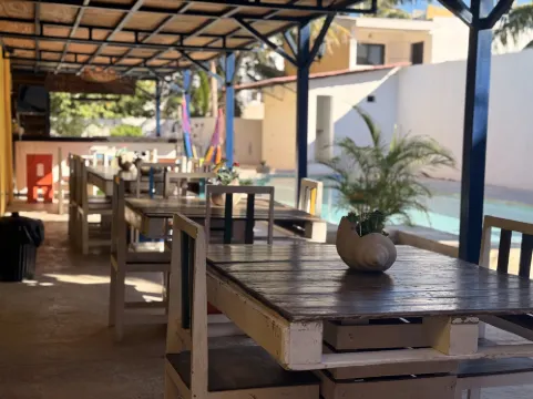 โรงแรม ชูบูร์นา