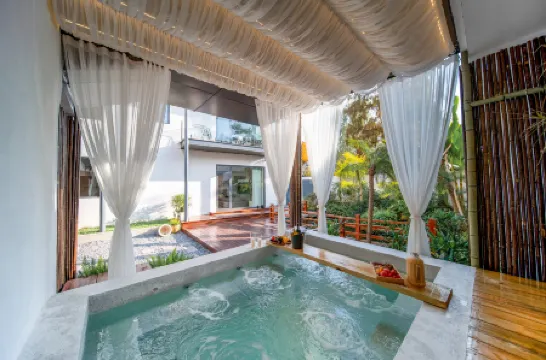 Yingfei July (OMG Heartbeat Paradise Store)