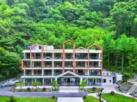 Xianya Mountain Residence · Camping Panoramic Starry Sky Resort (Wulong Fairy Mountain Branch) Hotels in de buurt van Chongqing Xiannvshan Airport
