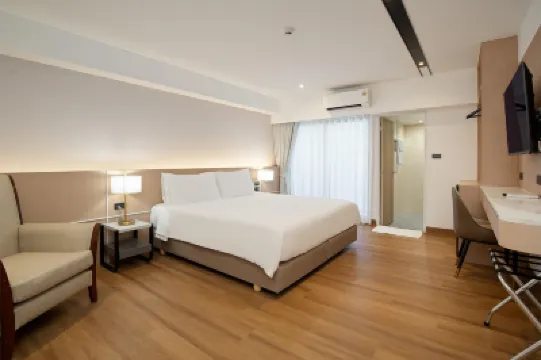 P-Park Hotel Bangkok Hotel berhampiran Wat Pracha Rabuetham