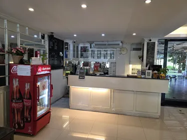 รูปภาพของธาราเลค