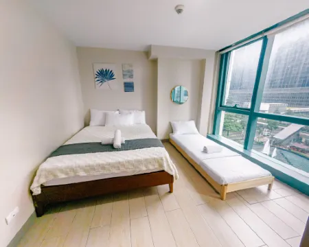 COZI Modern Uptown | Grand Hyatt BGC Hotels in Taguig