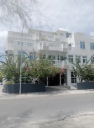 Lagoon Lodge