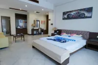 Jinjiang Hot  Biker's Lodge