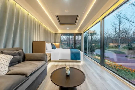 Youdian Ancient Village Capsule Homestay