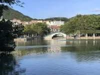 Shenzhen Dameisha Qiluan Mountain and Sea Resort Hotel - غرفة مطلة على الجبل