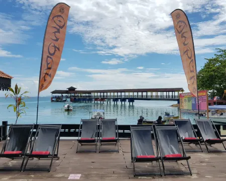 奧姆伯克潛水度假村 停泊島酒店