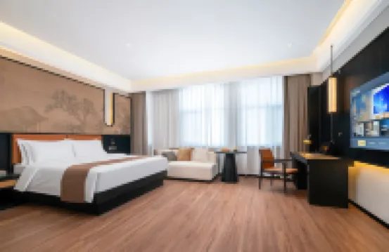 Altay Jialeli Hotel (Altay Museum Sigou Liufang City)