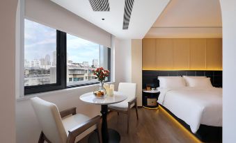 Anman Flower Room Hotel (Kunming Railway Station)