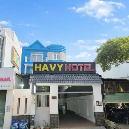 Ha Vy Hotel Quan 9 Отели рядом с достопримечательностью «Гипермаркет Vincom Plaza Thu Duc»