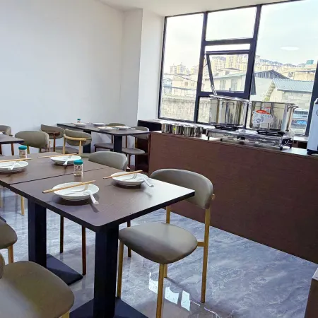 Star Movement Hotel