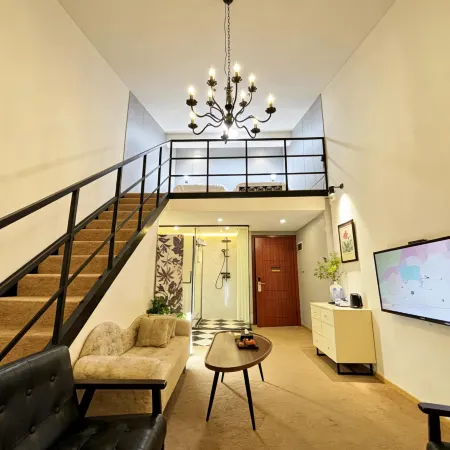 Gelou House Hotel (Quzhou Guojin Center Shuiting Store)