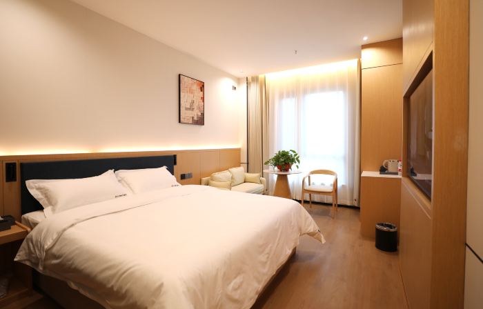 Elong R.YUN Hotel (Qin'an North Binhe Road)