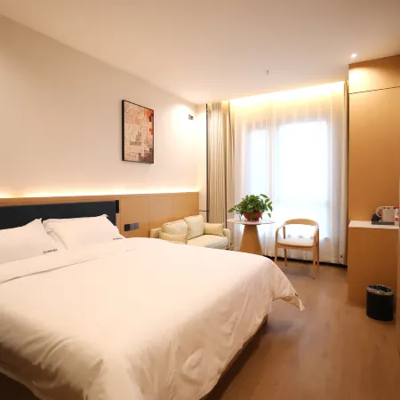Elong R.YUN Hotel (Qin'an North Binhe Road)