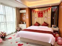 Xinshidai Holiday Hotel
