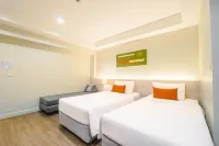 Koon Hotel Sukhumvit - parking