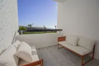 La Perle Dorée – Sea View