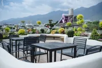 蒼海雲逸·Vedant俯山卧嵐露台景觀美宿（大理古城南門店）