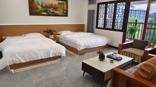 Warm Villa Inn