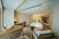 YUNSHUO · High Sky Private Soup Hotel (Huaguoyuan White House Songhua Road Metro Station)
