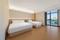 Yining Binjiang Peninsula International Hotel (Ile River Scenic Area · Yining Airport)