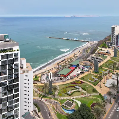 AC Hotel by Marriott Lima Miraflores バランコ周辺のホテル