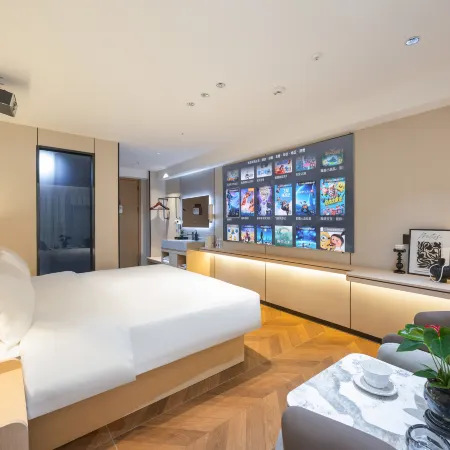 Yunting Four Seasons Hotel (Pingtan Longwangtou Beach)