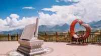 Zhaobishan 3069 Cloud Luxury Capsule Homestay - Mountain view