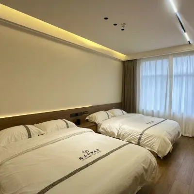 Geduo Courtyard Hotels near Potatso National Park