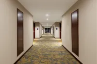 Golden Age Hotel - 2 estrellas