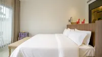 Xingyi Wanfenglin Jianxi Homestay - 4성급