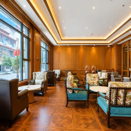 Ari Hotel